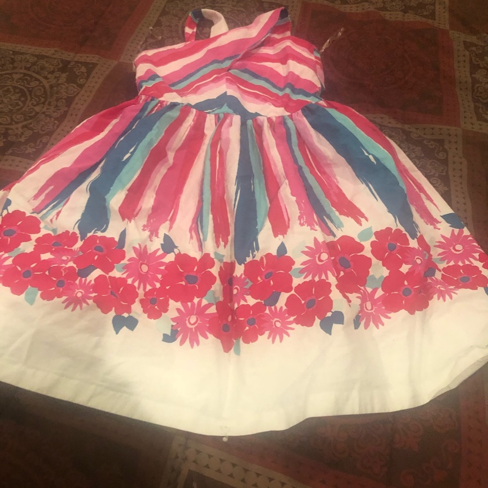 Spring dress - Picture 2 of 4